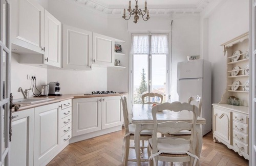 Lazaret Apartment | Penthouse Lou Lòu by ivillamia.com