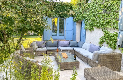 Lagnes Villa | Perfect families & dogs, fenced heated pool, big fenced garden, 15 p.