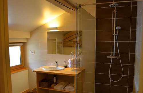 Monlet Bed & Breakfast | Phrygane room bathroom