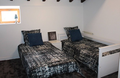 Aubeterre-sur-Dronne House | Pleasant holiday home in Aubeterre-sur-Dronne with terrace