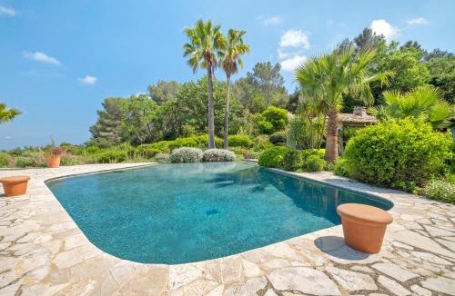 Les Maillans House | Pool house du Clos Sainte Marie