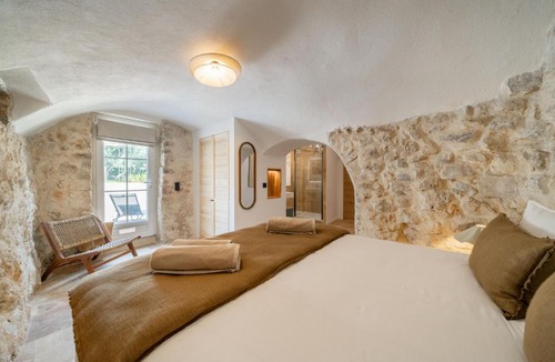 Saint-Jacques Villa | Private Villa with Pool for 10 Guests in Cannes-Mougins