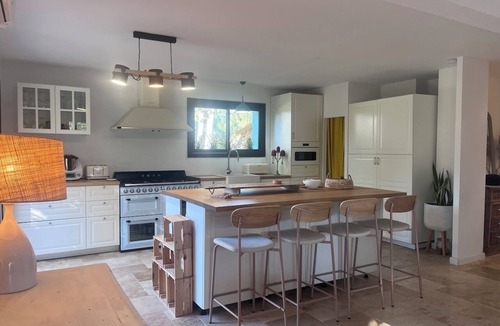 Saint-Drezery Villa | PROMO A haven of peace in a pine forest