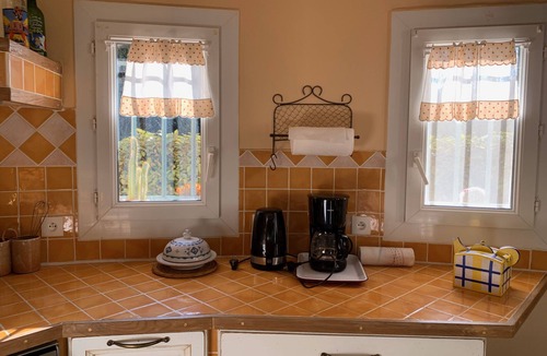 Ceyreste House | Provençal Mas · Private Pool · 500m² Garden · 10 min Calanques & Beaches