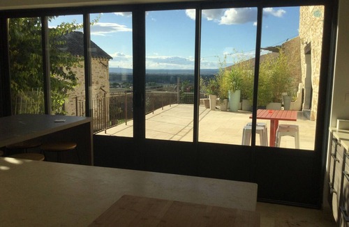 Bollene House | Provencal farmhouse in an estate with an exceptional view