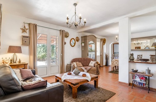 Le Beausset Villa | Provencal house with swimming pool - Peace and relaxation in the heart of 13,000 m2 of greenery