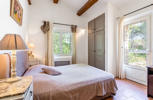 Le Beausset Villa | Provencal house with swimming pool - Peace and relaxation in the heart of 13,000 m2 of greenery