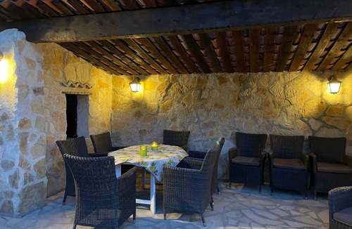 Seillans Villa | Provence idyll with silence, space and pool, within walking distance to Seillan's restaurants.