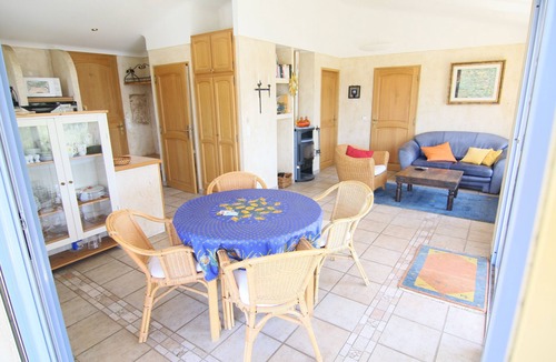 Esparron-de-Verdon Cottage | Provence vacation home with lake view - 2 bedrooms, terrace & fireplace by the lake