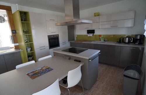 Saint-Aygulf Cabin | Quiet Provencal villa, 300 m from the sea and all amenities