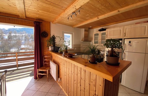 Ancelle House | Quiet, unoverlooked chalet 2 minutes from the village center