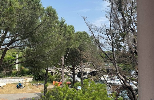 Mandelieu-la-Napoule Beach Apartment | Réf. 14473/Holiday rental Mandelieu - Studio with sea view & sleeps 4