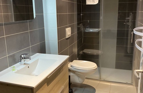 Alleuze Apartment | Résidence Apparten Ville Appartement 4 Personnes