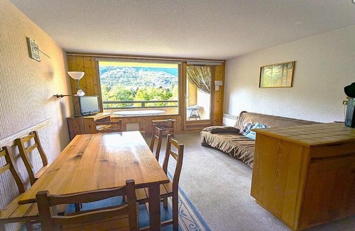 Vallouise Apartment | Résidence Les Cytises - Jolie T2 avec balcon pour 4 personnes avec vue sur les montagnes. MAE-1631