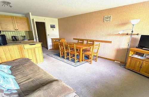 Vallouise Apartment | Résidence Les Cytises - Jolie T2 avec balcon pour 4 personnes avec vue sur les montagnes. MAE-1631
