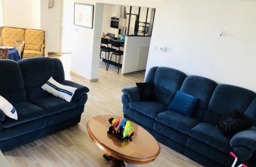 Sanary-sur-Mer Apartment | Résidence Les Genêts d'Or - maeva Home - Villa climatisée avec piscine 4 pièces 6 personnes - Confort MAE-3303