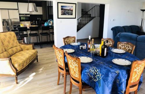 Sanary-sur-Mer Apartment | Résidence Les Genêts d'Or - maeva Home - Villa climatisée avec piscine 4 pièces 6 personnes - Confort MAE-3303