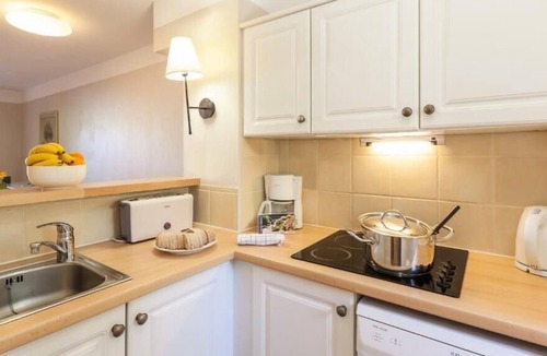 Giens House | Résidence Pierre & Vacances Le Hameau de la Pinède *** - House sleeps 8 - 2 bedrooms + 1 sleeping area - Triplex - Terrace - Air-conditioned