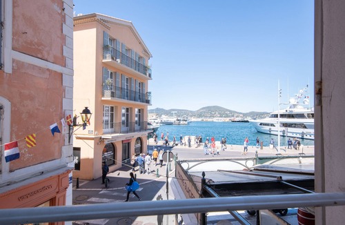 Saint-Tropez City Centre Apartment | RARE! Saint-Tropez Port – Quai d'Honneur, Terrace, Sea View, 100m², A/C