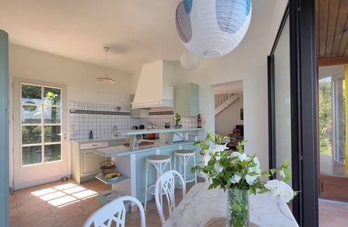 Ruch Cottage | renovated 3-bedroom cottage, panoramic view over the valley, air-conditioned
