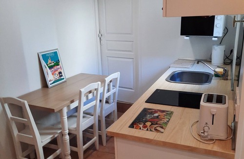 Le Redon Apartment | Renovated 30 m2 studio near calanques and luminy.