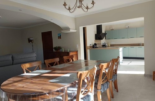 Aubignan House | Renovated 90 m² gîte - Swimming pool - Ventoux & view of Dentelles Montmirail - Air conditioning