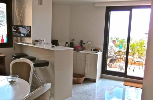 Beaulieu-sur-Mer Apartment | Renovated apartment, top floor, sea view, landscaped terrace 40m2,