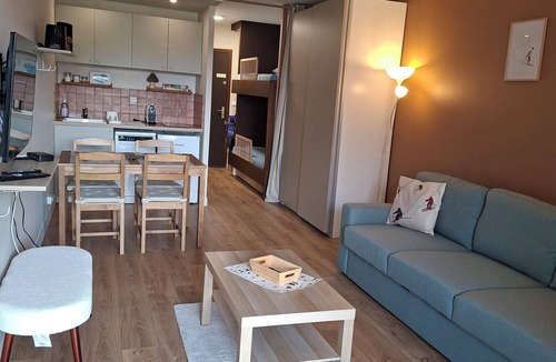 Montgenevre Apartment | Renovated studio with balcony - bright