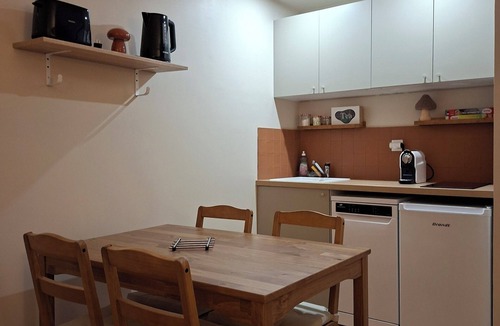 Montgenevre Apartment | Renovated studio with balcony - bright