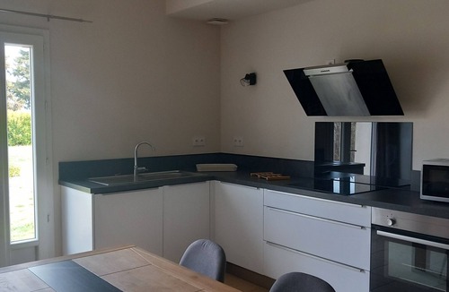 Aubignan Apartment | Rental for 2p in quiet wooded park with swimming pool, possibility for 4p