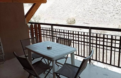 Jausiers Apartment | Residence Chateau Des Magnans Bat D - 3 Rooms for 6 People