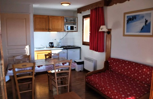 La Joue du Loup Apartment | Residence La Crête Du Berger - 2 Rooms for 6 People