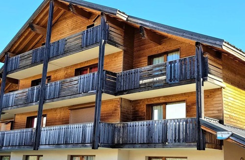 La Joue du Loup Apartment | Residence La Crête Du Berger - 2 rooms 6 people - The shepherd's crest