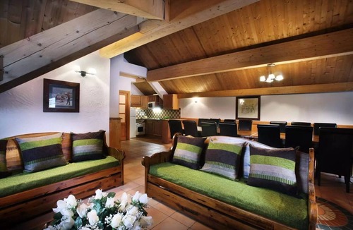 Oz-en-Oisans Apartment | Residence Oz en Oisans* - Chalet des Neiges - 8 Room Duplex Apartment 14 People