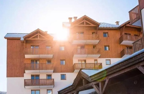 Puy-Saint-Vincent Apartment | Residence The Gentianes - Studio 4 people-Residence LES GENTIANES