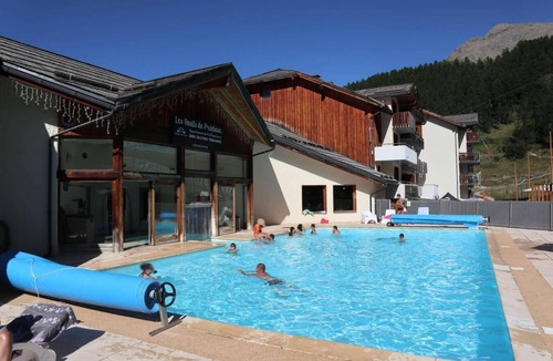 Les Orres Apartment | Resort center, 1st floor, swimming pool, sauna, balcony, tv, ski locker, 36m², Les Orres