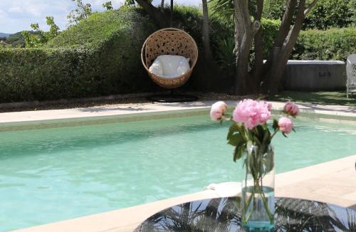 Sainte-Maxime Villa | Rez de Villa Les Feuillantines vue magnifique, piscine chauffée privée, jacuzzi, "villa Les Feuillantines