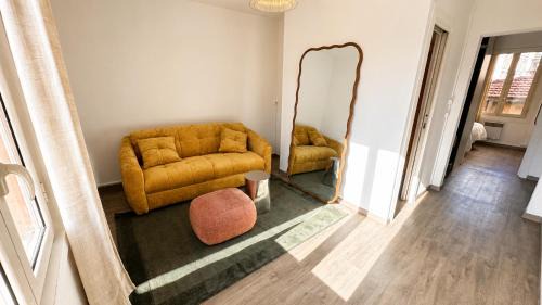 Les Moulins Apartment | Riviera One Bedroom Suite AC Fiber Internet