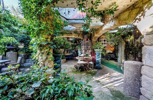 Lumiere House | Rock House – Pool & Authentic 17th-Century Home