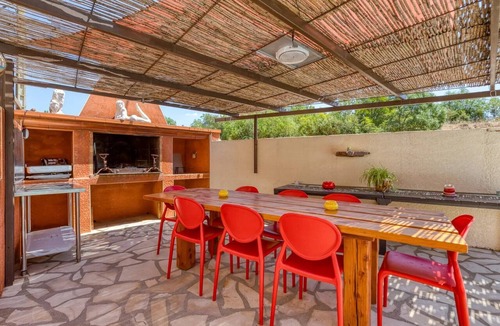 Le Bosc Apartment | Room 'Chambre 2' with Shared Terrace, Shared Garden and Wi-Fi