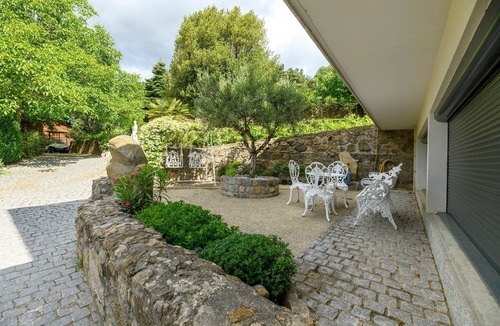 Hermitage-Tournonais-Herbasse-Pays de Saint-Felicien Apartment | Room “La Chambre Tom” with Shared Pool, Communal Garden and Wi-Fi