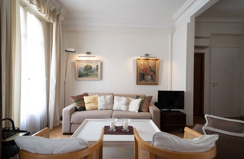 Thiers Apartment | Rossini 1 - a spacious one bedroom apartment in central Nice