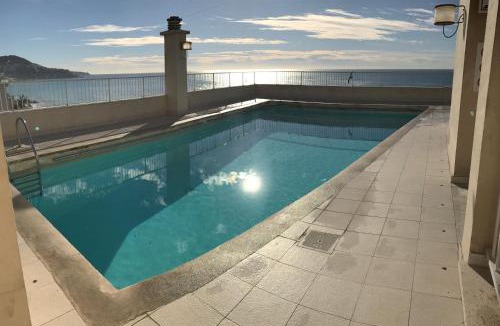 Carre d'Or Apartment | Royal Promenade