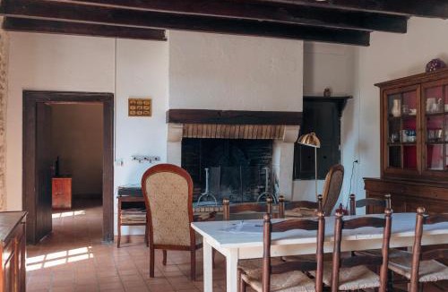 Poullignac Apartment | Saint Germain - Logis de Beaulieu