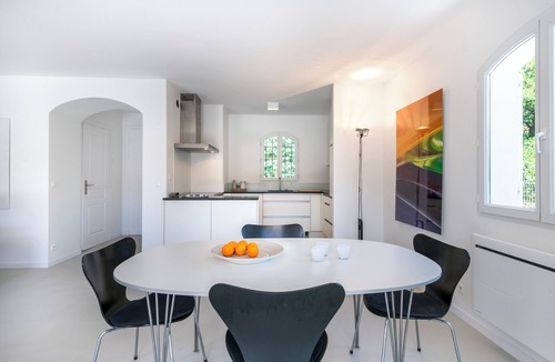 Plage de la Garonnette House | Sainte-Maxime Villa | Pool & Near Beaches