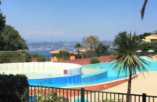 Theoule-Superieur Apartment | Secret garden beautiful 2-room apartment in luxury residence with swimming pool and jacuzzi