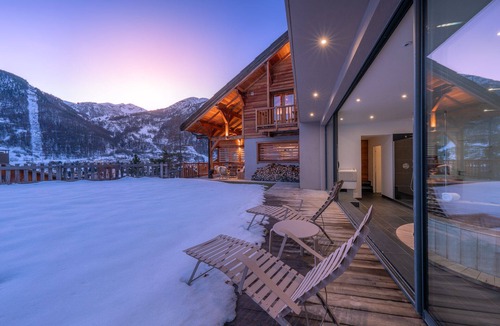 La Salle-les-Alpes Ski Chalet | Serre-Chevalier: 5-star luxury chalet, Spa area, panoramic view