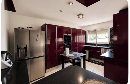 Narbonne House | Single-story villa with a pool, 10 minutes from the beach