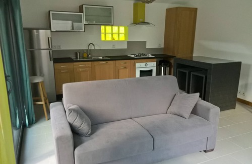 Istres House | SMALL HOUSE IN PROVENCE RELAXATION SPA