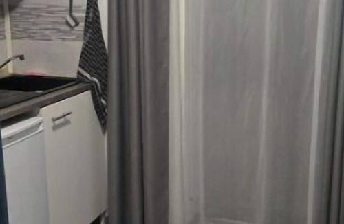 Vitrolles Apartment | Small Studio indiv. 12m2 Rdj + parking space.